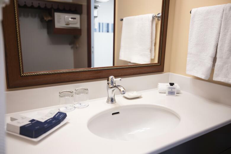 Hotel Disney's Newport Bay Club�