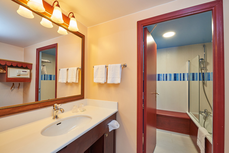 Hotel Disney's Newport Bay Club�