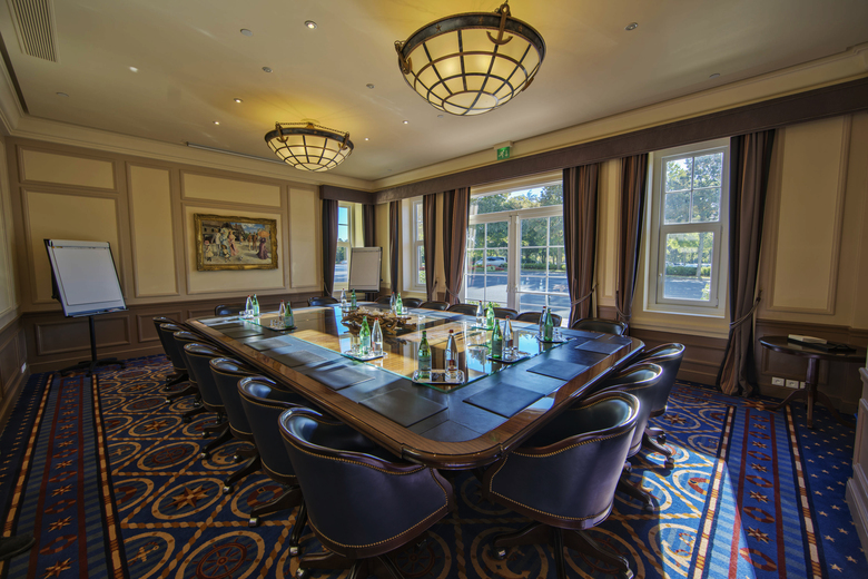 Hotel Disney's Newport Bay Club�
