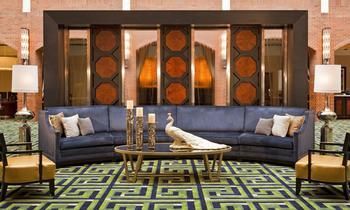 Sheraton Philadelphia Society Hill Hotel