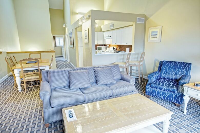 Hotel Wyndham Newport Overlook