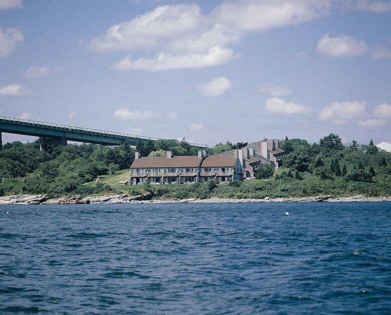 Hotel Wyndham Newport Overlook