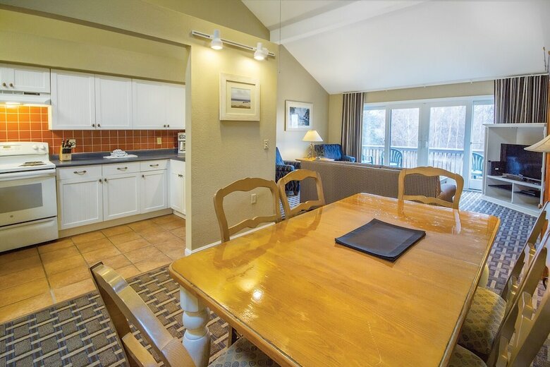 Hotel Wyndham Newport Overlook