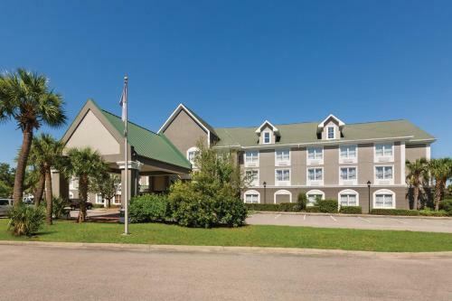 Hotel Country Inn & Suites Beaufort