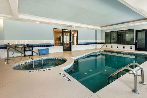 Hotel Comfort Suites Near Mcas Beaufort