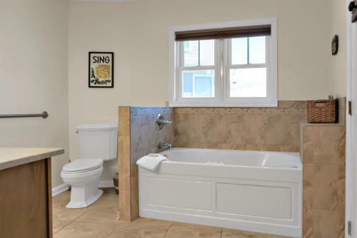 510 W Ashley-mountain To Sea