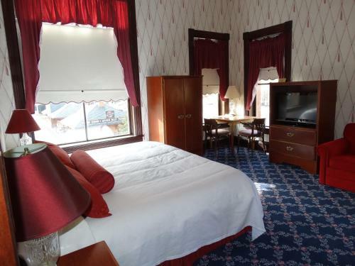 Hotel Iron Horse Inn - Deadwood