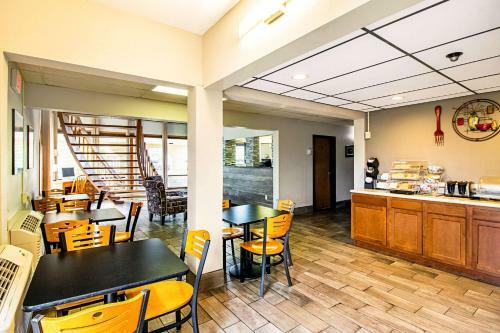 Hotel Econo Lodge Watertown