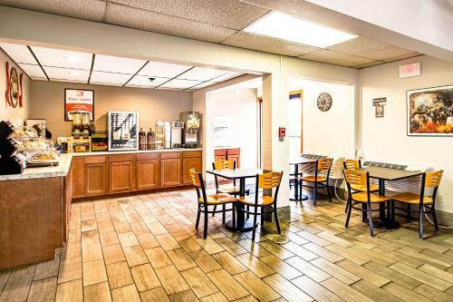 Hotel Econo Lodge Watertown