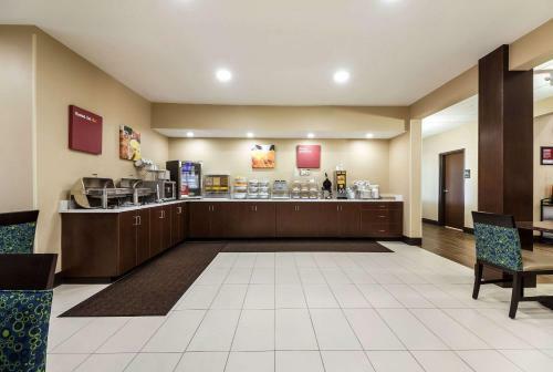 Hotel Comfort Suites - Sioux Falls