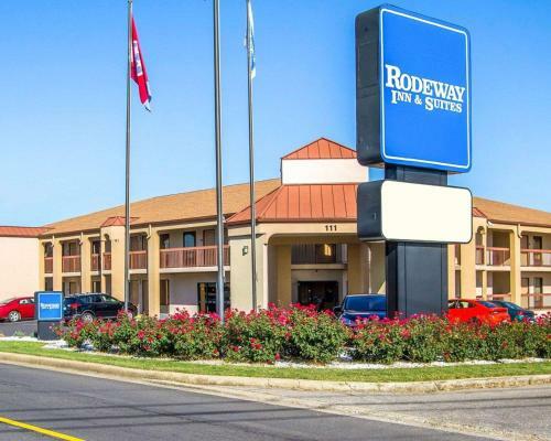 Hotel Rodeway Inn & Suites North Clarksville