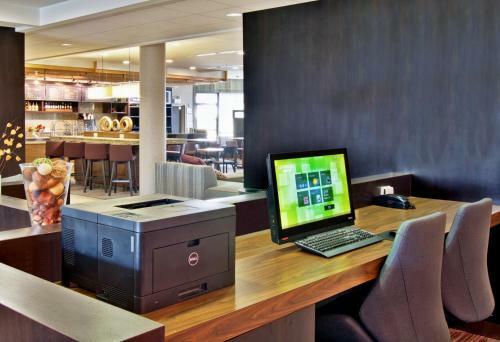 Hotel Courtyard By Marriott Clarksville