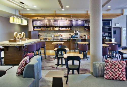 Hotel Courtyard By Marriott Clarksville