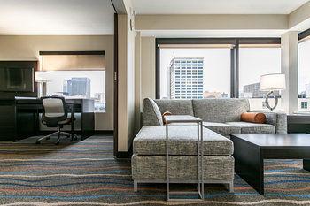 Holiday Inn Hotel & Suites Chattanooga