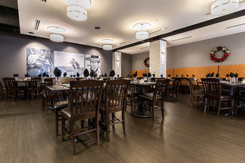 Holiday Inn Hotel & Suites Chattanooga