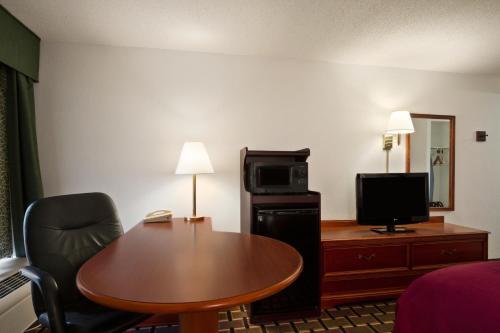 Motel Baymont Inn & Suites Crossville
