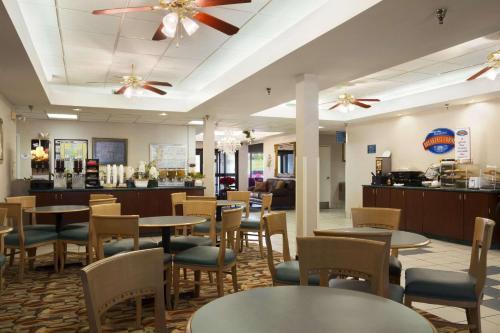 Motel Baymont Inn & Suites Crossville