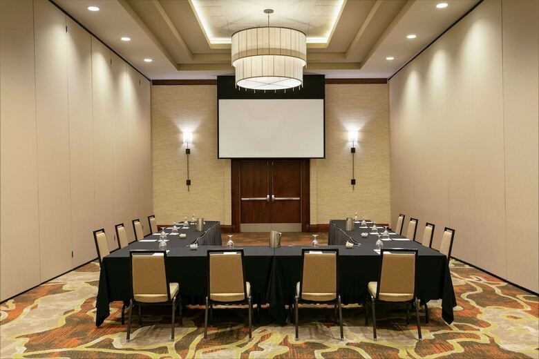 Hotel Embassy Suites Chattanooga Hamilton Place