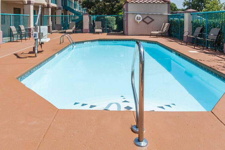 Motel Days Inn Franklin