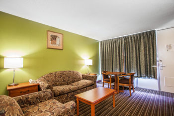 Motel Quality Inn And Suites