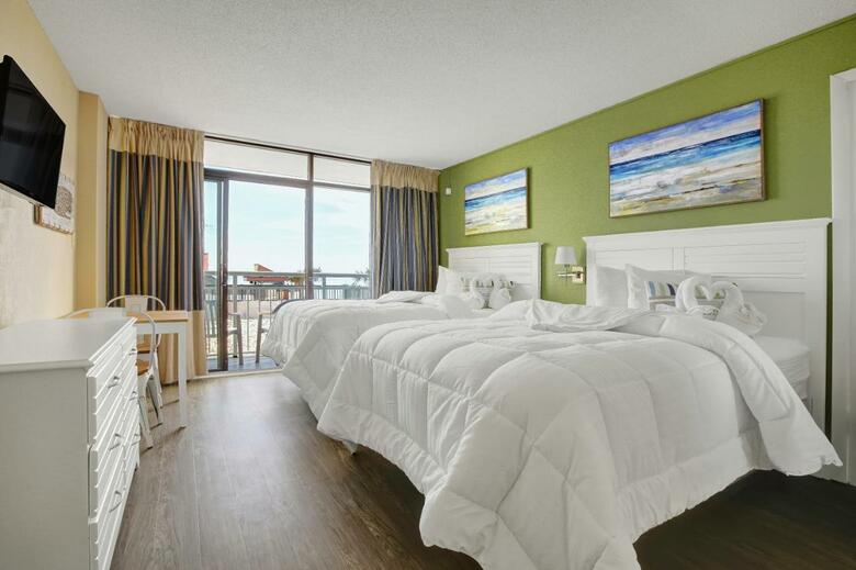 Hotel Sands Ocean Club