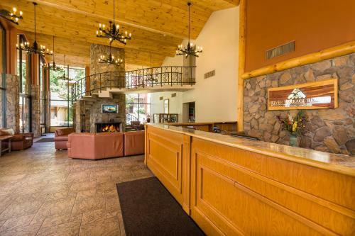 Hotel River Terrace Resort & Convention Center