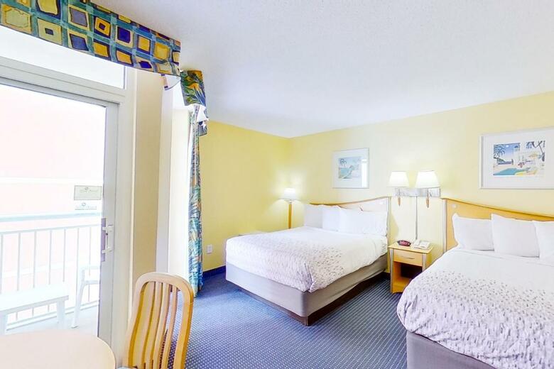 Hotel Bay Watch Resort & Conference Center