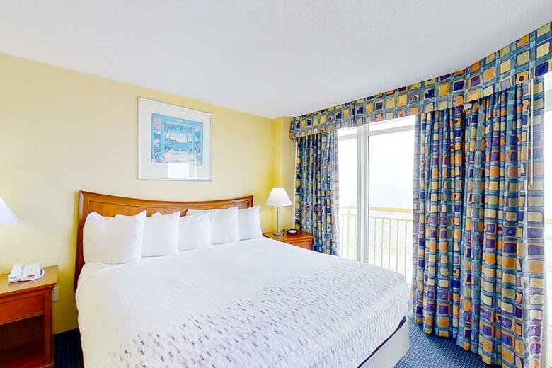 Hotel Bay Watch Resort & Conference Center