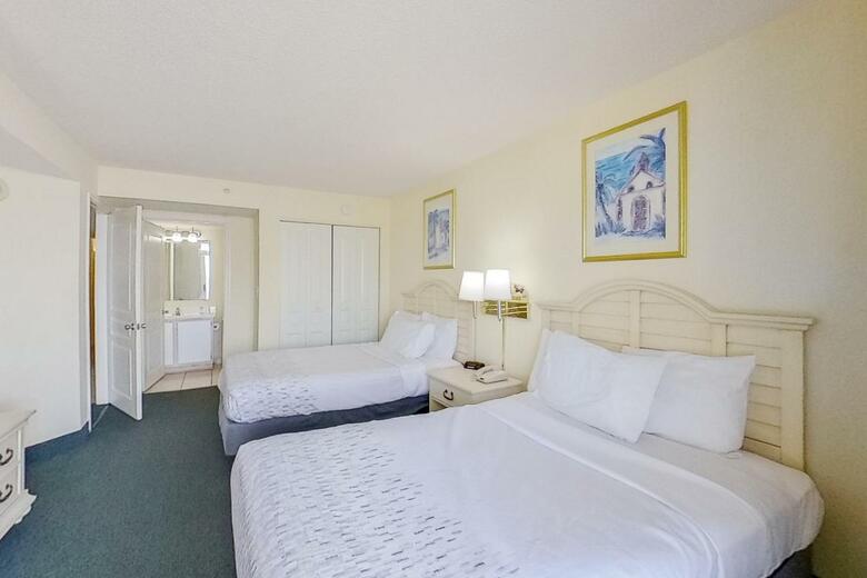 Hotel Bay Watch Resort & Conference Center