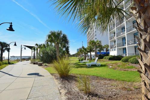 Hotel Holiday Sands North "on The Boardwalk"