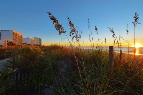 Hotel Holiday Sands North "on The Boardwalk"
