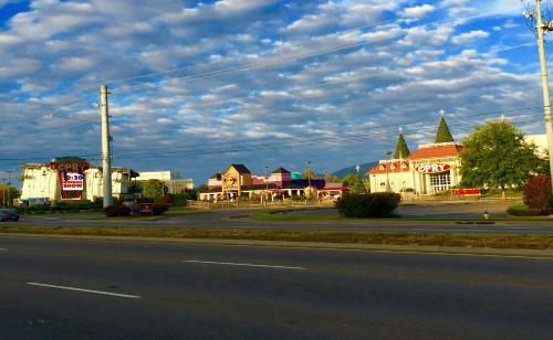 Hotel Pigeon River Inn