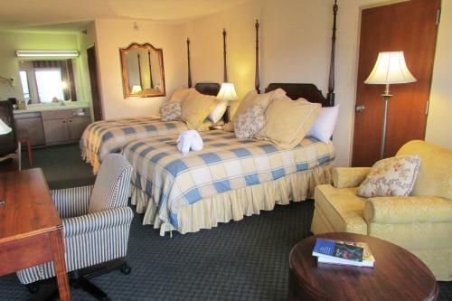 Arbors At Island Landing Hotel & Suites