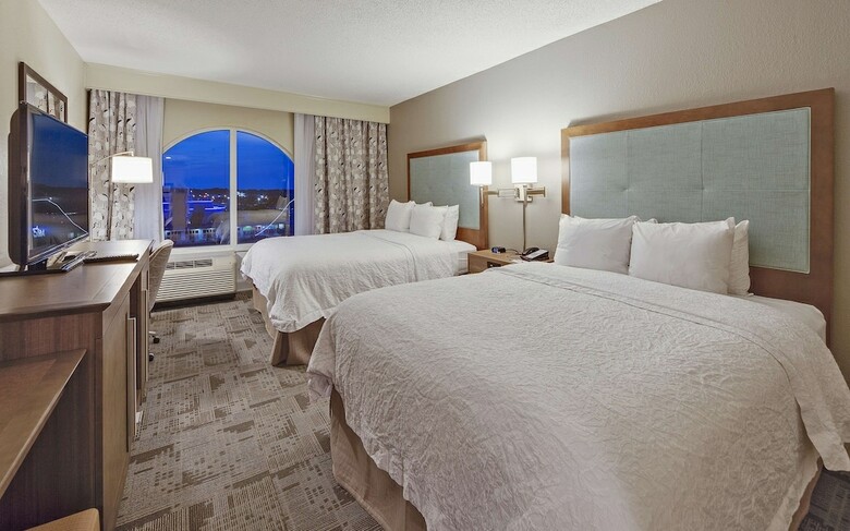 Hotel Hampton Inn Myrtle Beach Broadway At The Beach