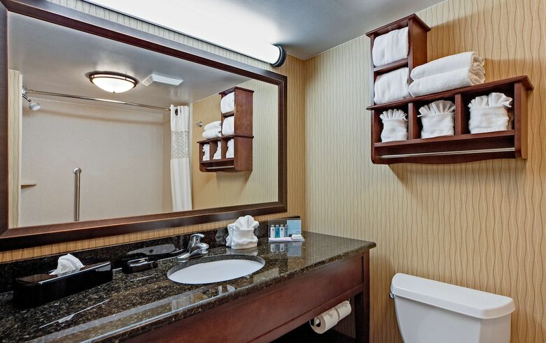 Hotel Hampton Inn Myrtle Beach Broadway At The Beach