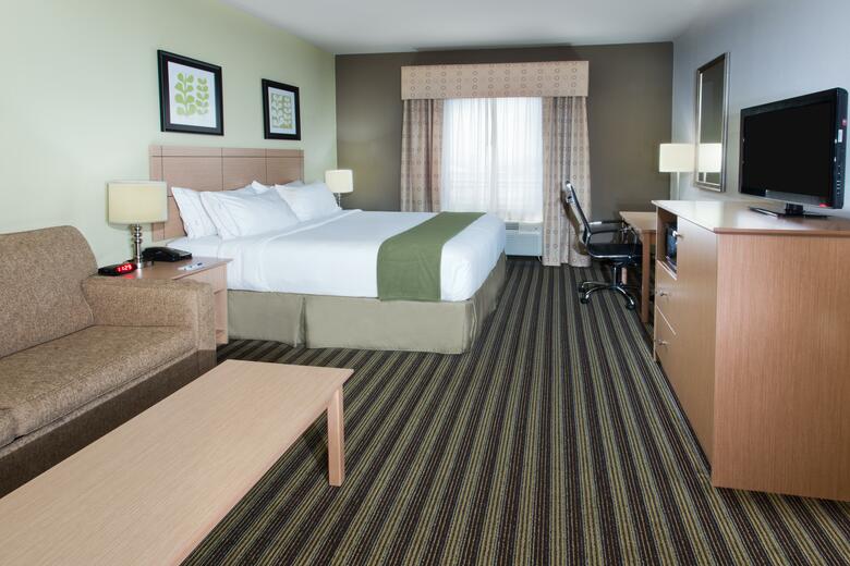Holiday Inn Express Hotel & Suites Alvarado