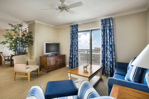 Hotel Royale Palms By Hilton