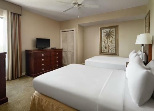 Hotel Royale Palms By Hilton