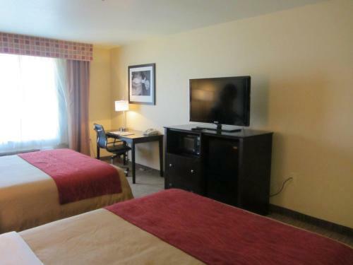 Hotel Comfort Inn And Suites Medical West