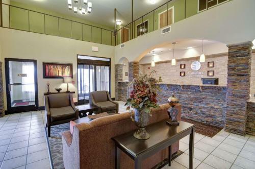 Hotel Comfort Inn And Suites Medical West