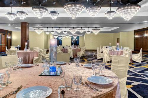 Hotel Doubletree By Hilton Arlington Dfw South