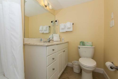 Hotel Peppertree By The Sea