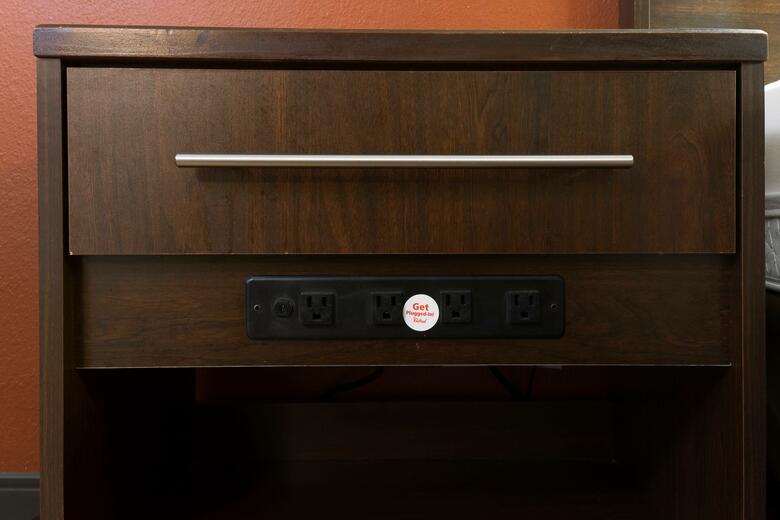 Hotel Red Roof Plus Austin South