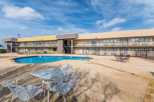 Motel Rodeway Inn Arlington