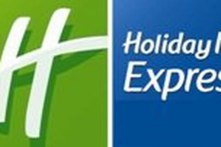 Holiday Inn Express Hotel & Suites Arlington/six Flags Area