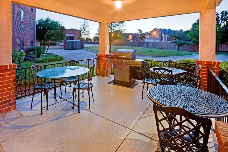 Hotel Candlewood Suites Arlington