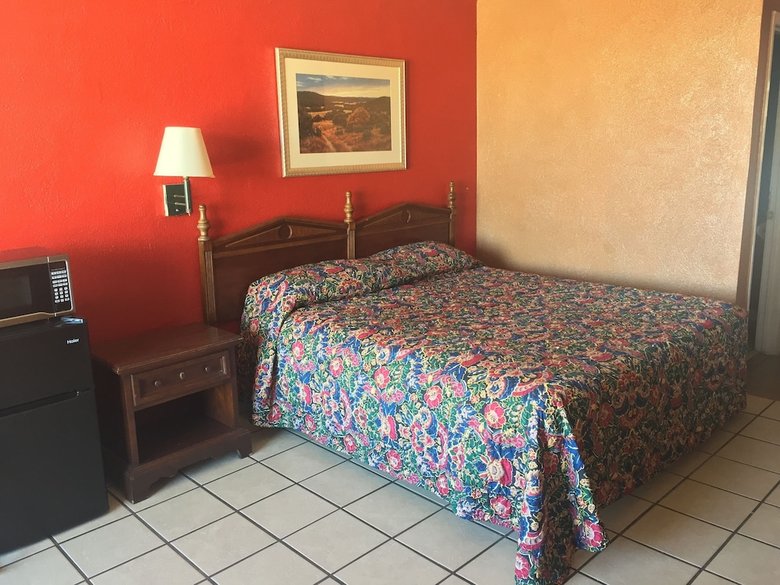 Budget Inn Motel