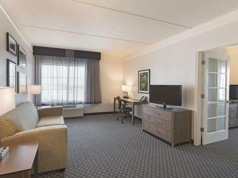 Hotel La Quinta Inn & Suites Arlington North Six Flags Drive