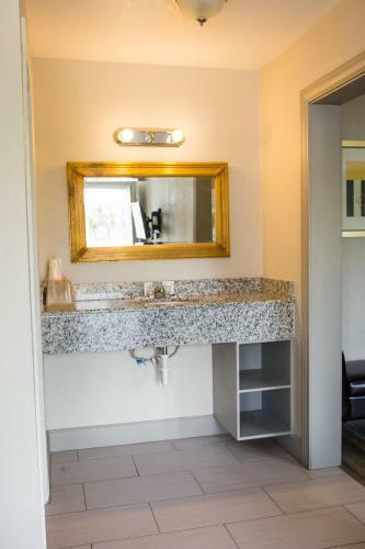 Motel Red Carpet Inn & Suites Beaumont