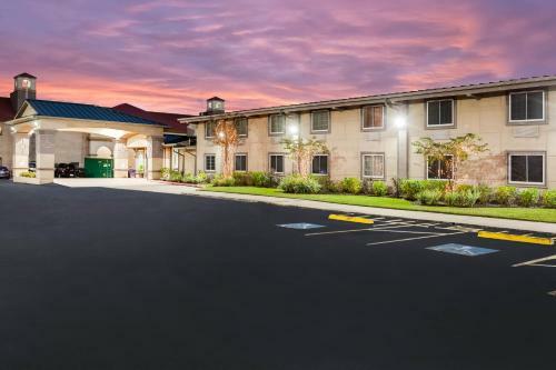 Motel Super 8 By Wyndham Beaumont